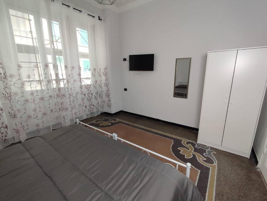 Benny Appartamento 3 Camere Da Letto Ad Uso Esclusivo Genova Aeroporto Bagian luar foto